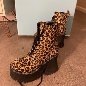 Dolls kill x delias platform cheetah boots. Size 7
